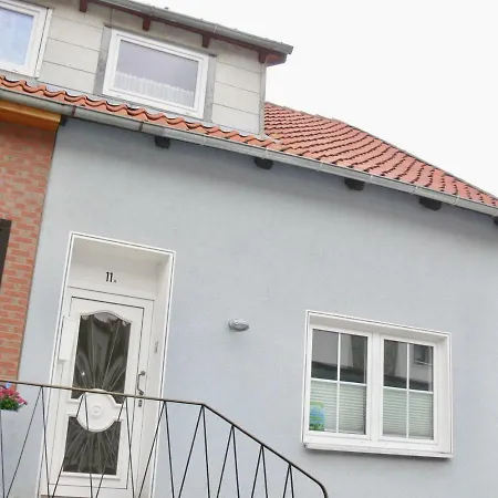 Ferienhaus Tardis Апартаменты *